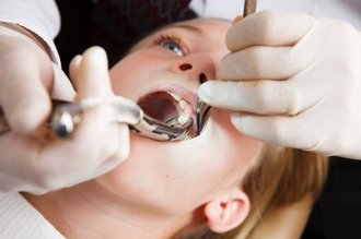 Dental Extractions | Rockville Centre Cosmetic Dentist